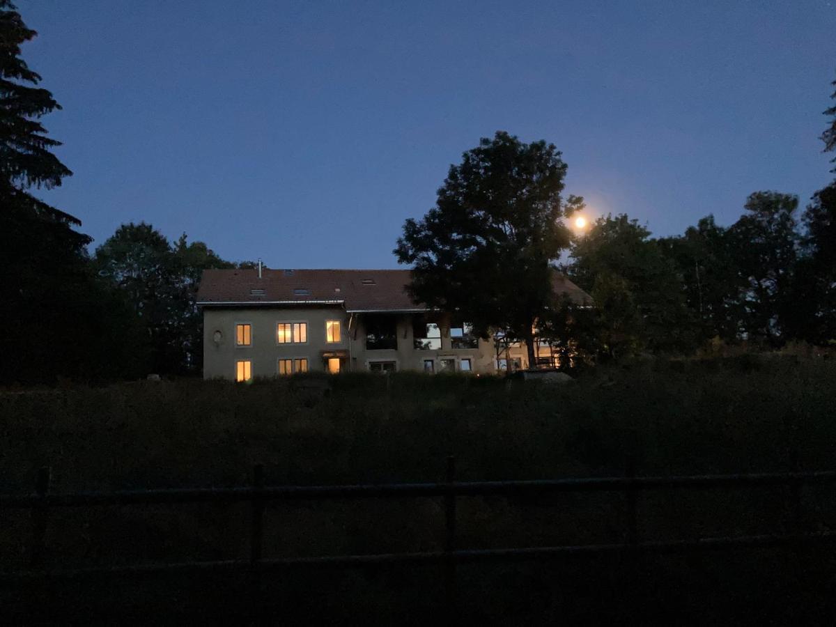 La Ferme Des Aretes Bed & Breakfast La Chaux De Fonds Exterior foto