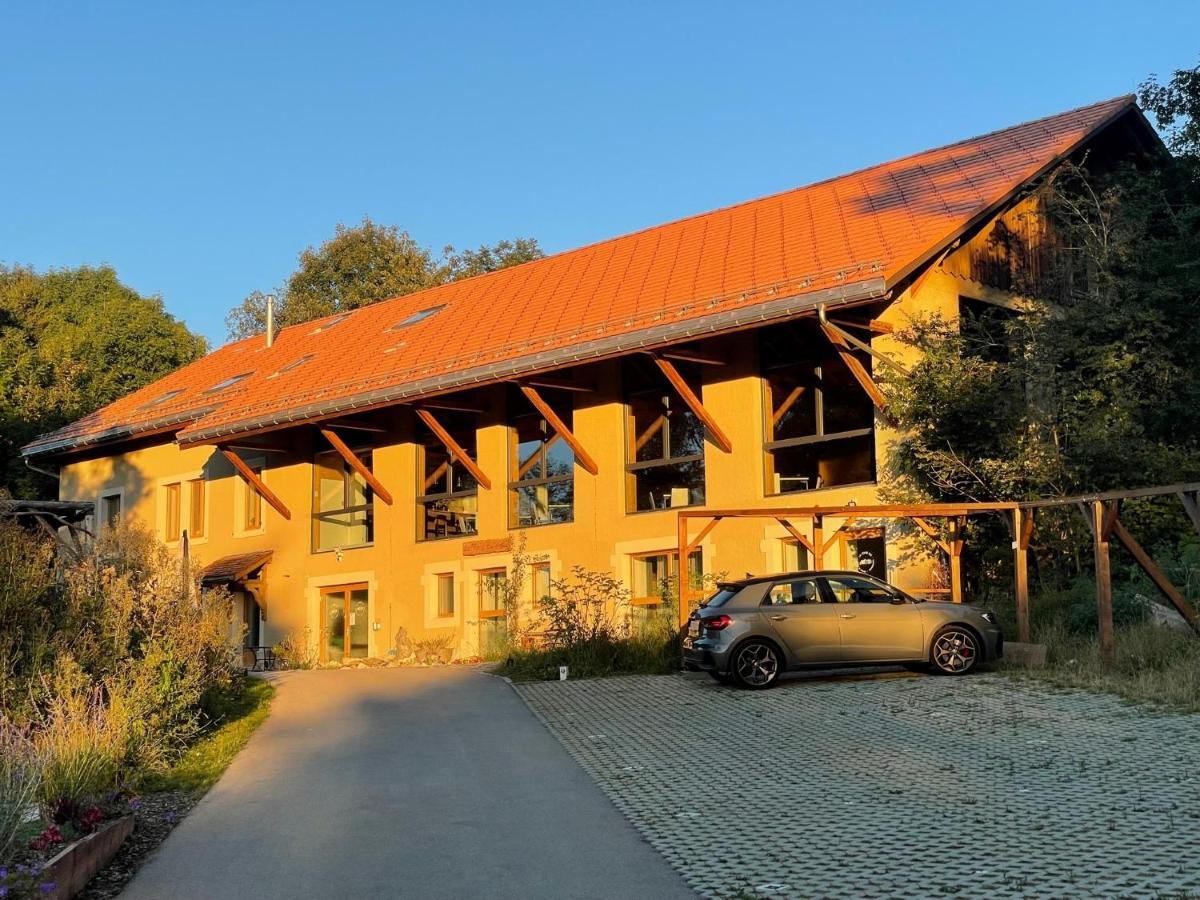 La Ferme Des Aretes Bed & Breakfast La Chaux De Fonds Exterior foto
